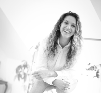 Sandra V.
